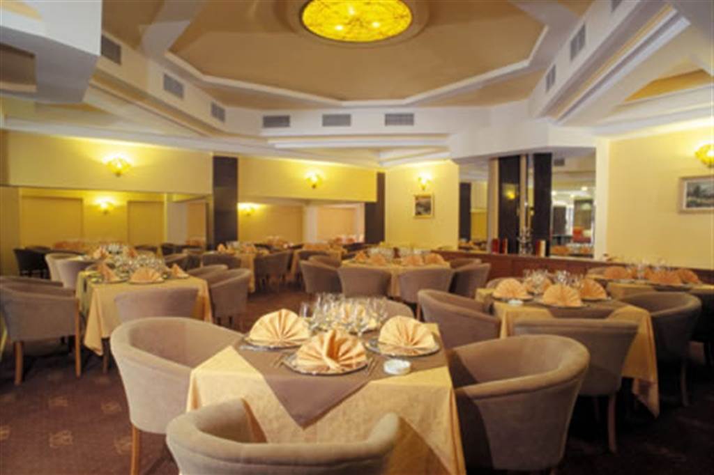 Crystal Palace Hotel Бухарест Ресторан фото